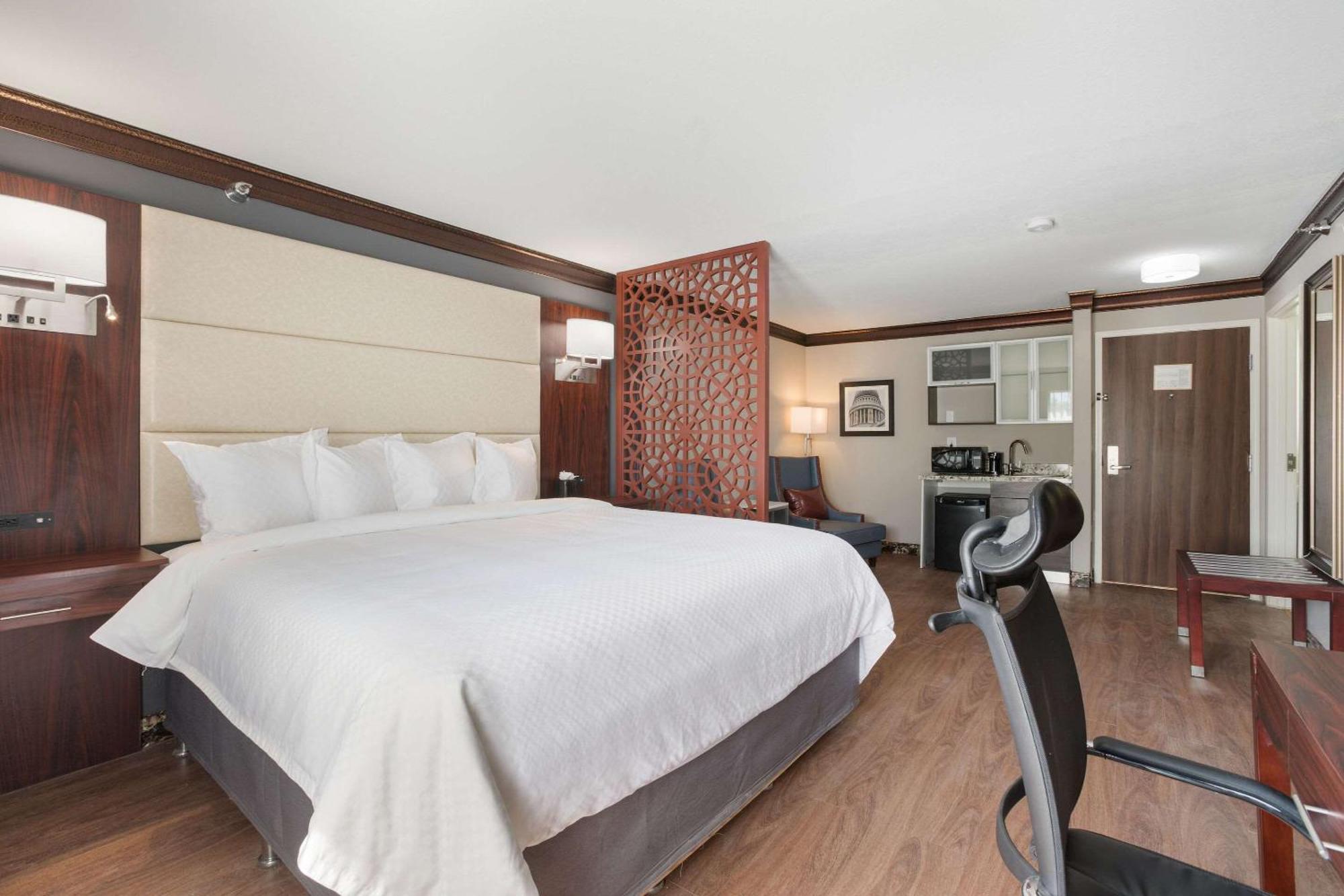 The Leo Collection Detroit, Ascend Hotel Collection Lincoln Park ภายนอก รูปภาพ