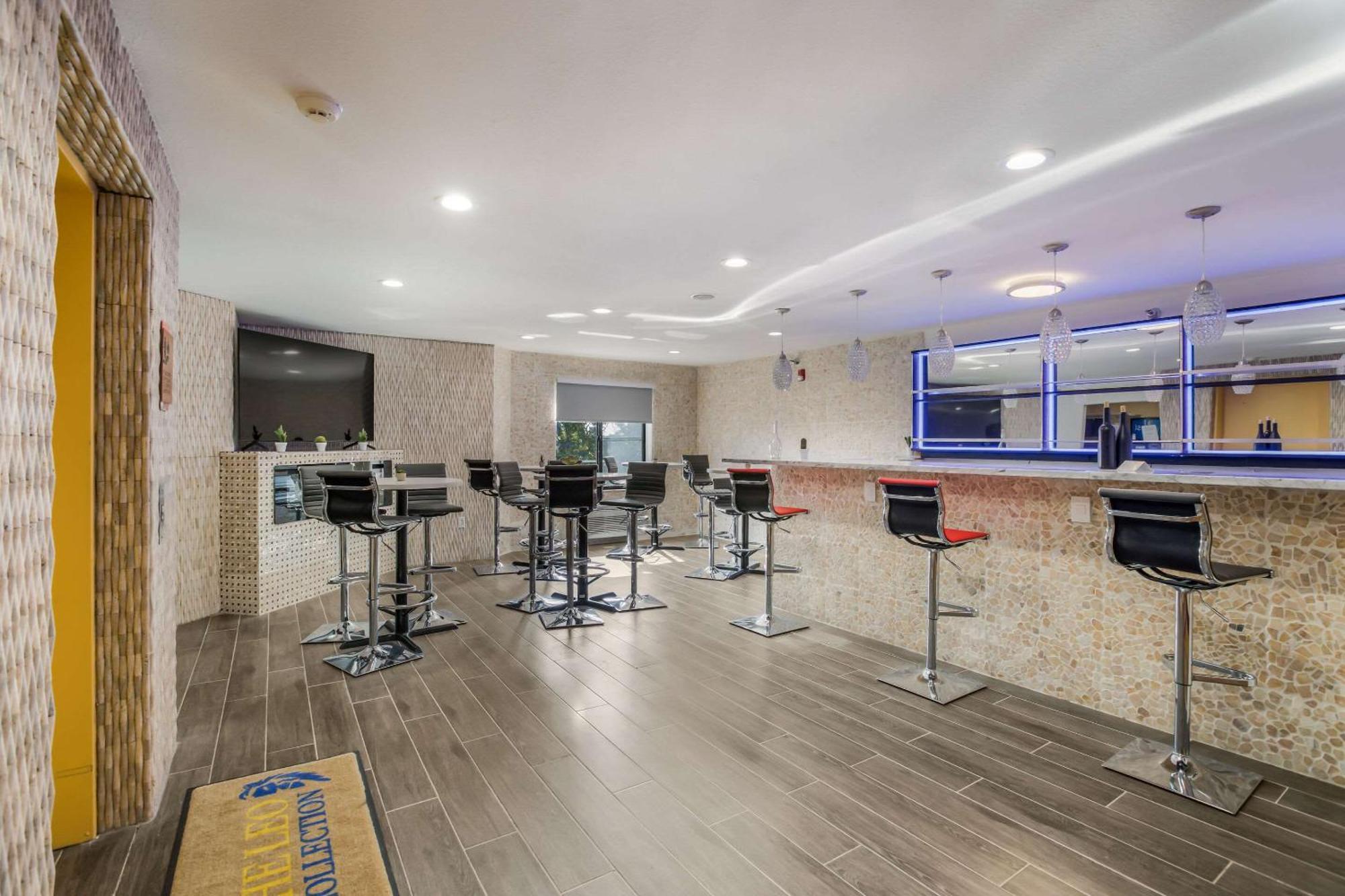 The Leo Collection Detroit, Ascend Hotel Collection Lincoln Park ภายนอก รูปภาพ